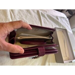 Sendefn Womens Leather Wallet Sunflower Button Plum Purple Bifold Wristlet Boxed